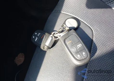 2019 Jeep Cherokee Limited 4X4 from USA, damaged, VIN 1C4PJMDX6KD472483